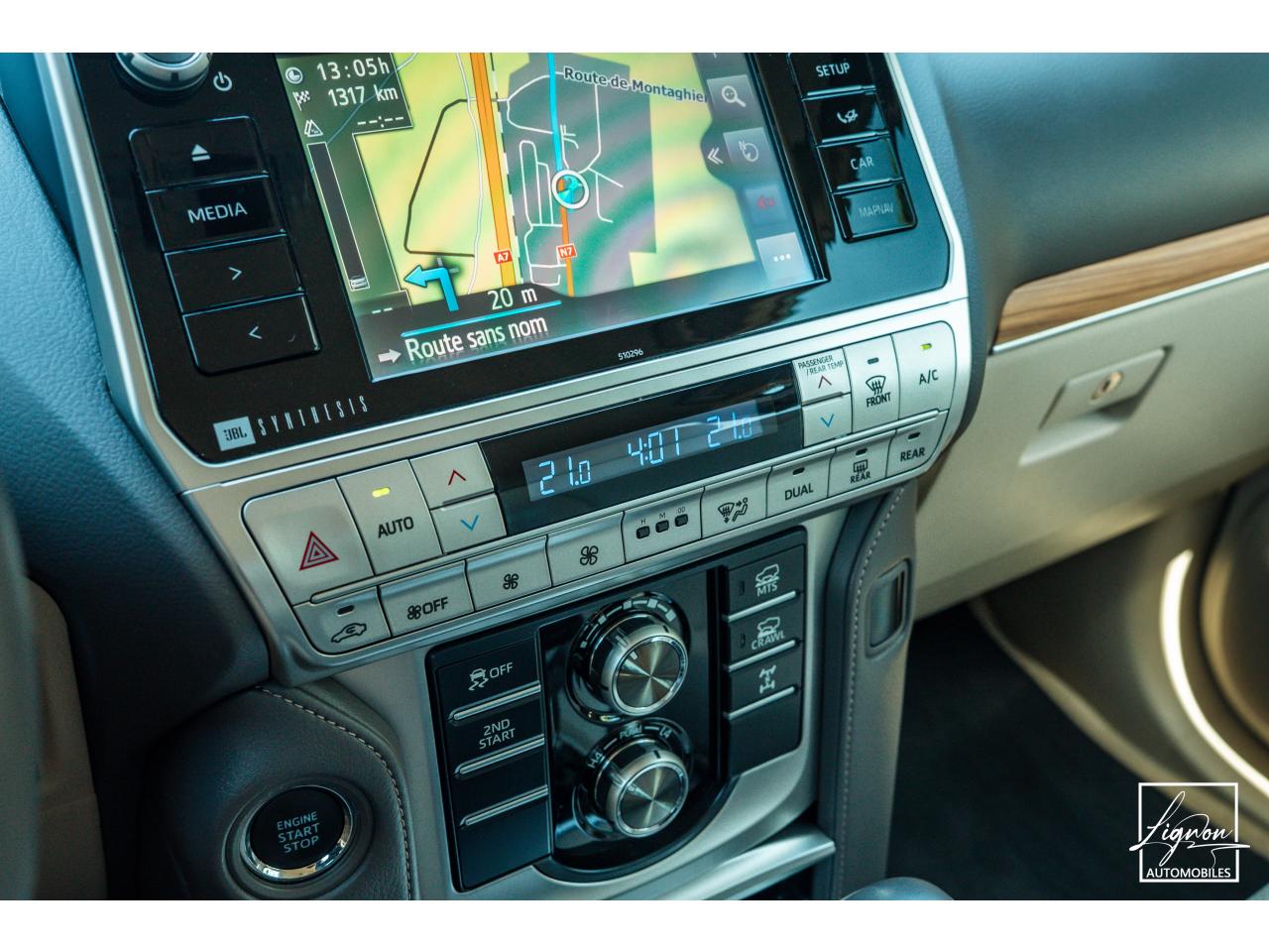 Photo TOYOTA LAND CRUISER 150 PREMIUM LOUNGE177 D-4D 6 BVA - 5 places Carte Grise