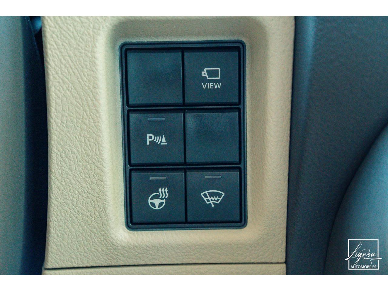 Photo TOYOTA LAND CRUISER 150 PREMIUM LOUNGE177 D-4D 6 BVA - 5 places Carte Grise