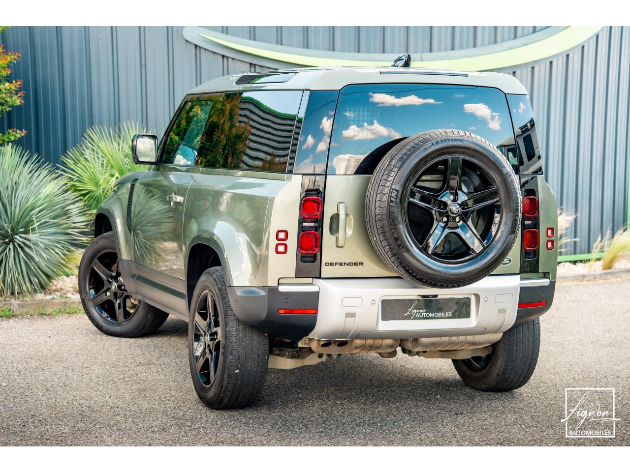 Photo LAND ROVER DEFENDER 90 3.0 D250 MHEV BVA8 Hard Top SE - TVA Récupérable
