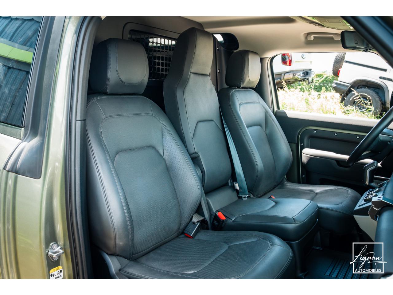 Photo LAND ROVER DEFENDER 90 3.0 D250 MHEV BVA8 Hard Top SE - TVA Récupérable