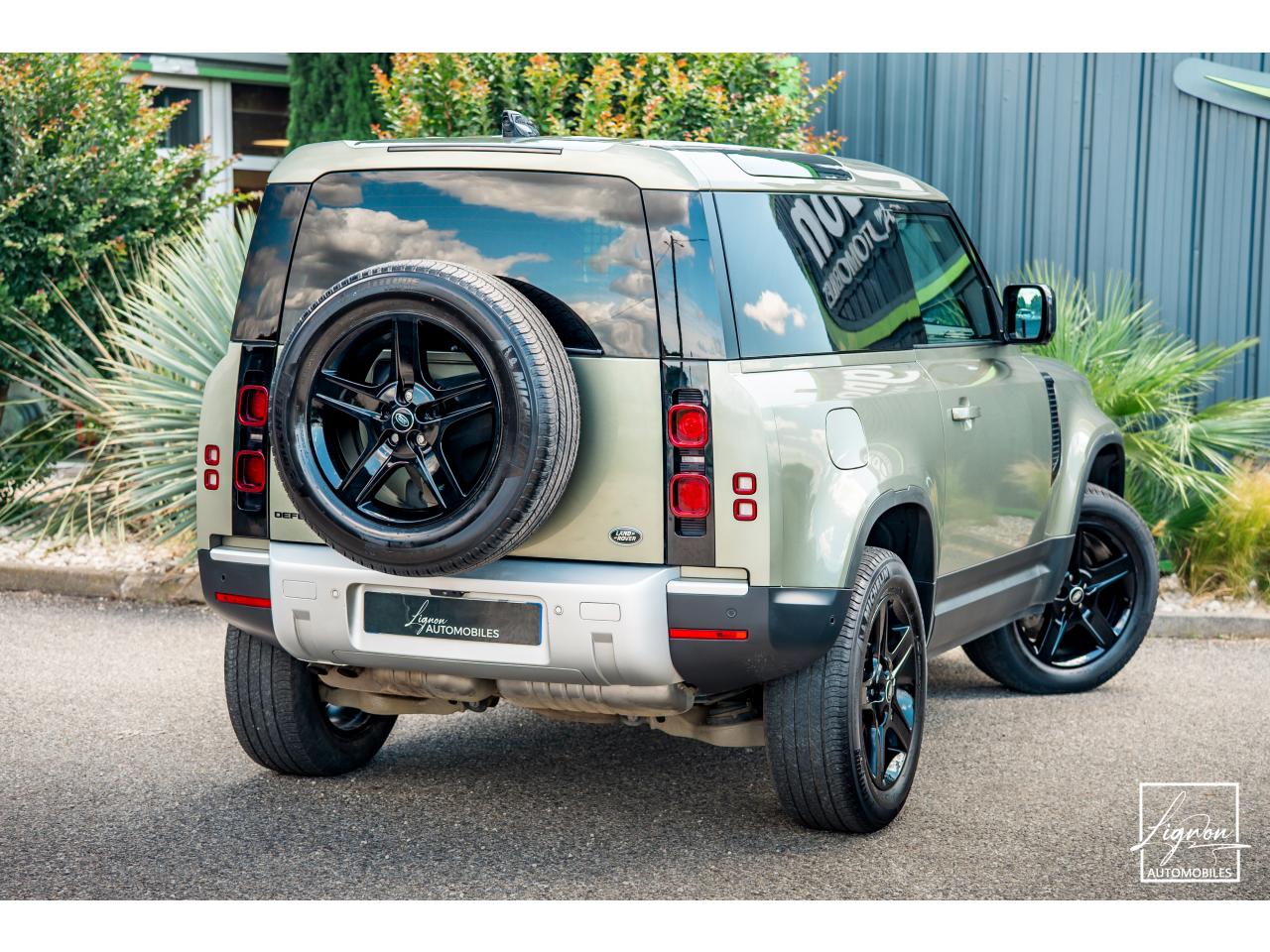 Photo LAND ROVER DEFENDER 90 3.0 D250 MHEV BVA8 Hard Top SE - TVA Récupérable