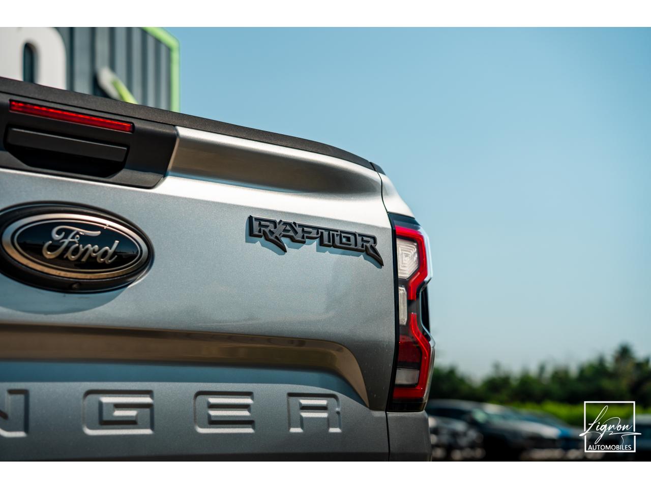 Photo FORD RANGER Raptor 3.0 V6 EcoBoost 292ch DOUBLE CABINE 2023 - TVA APPARENTE - GARANTIE 7 ANS
