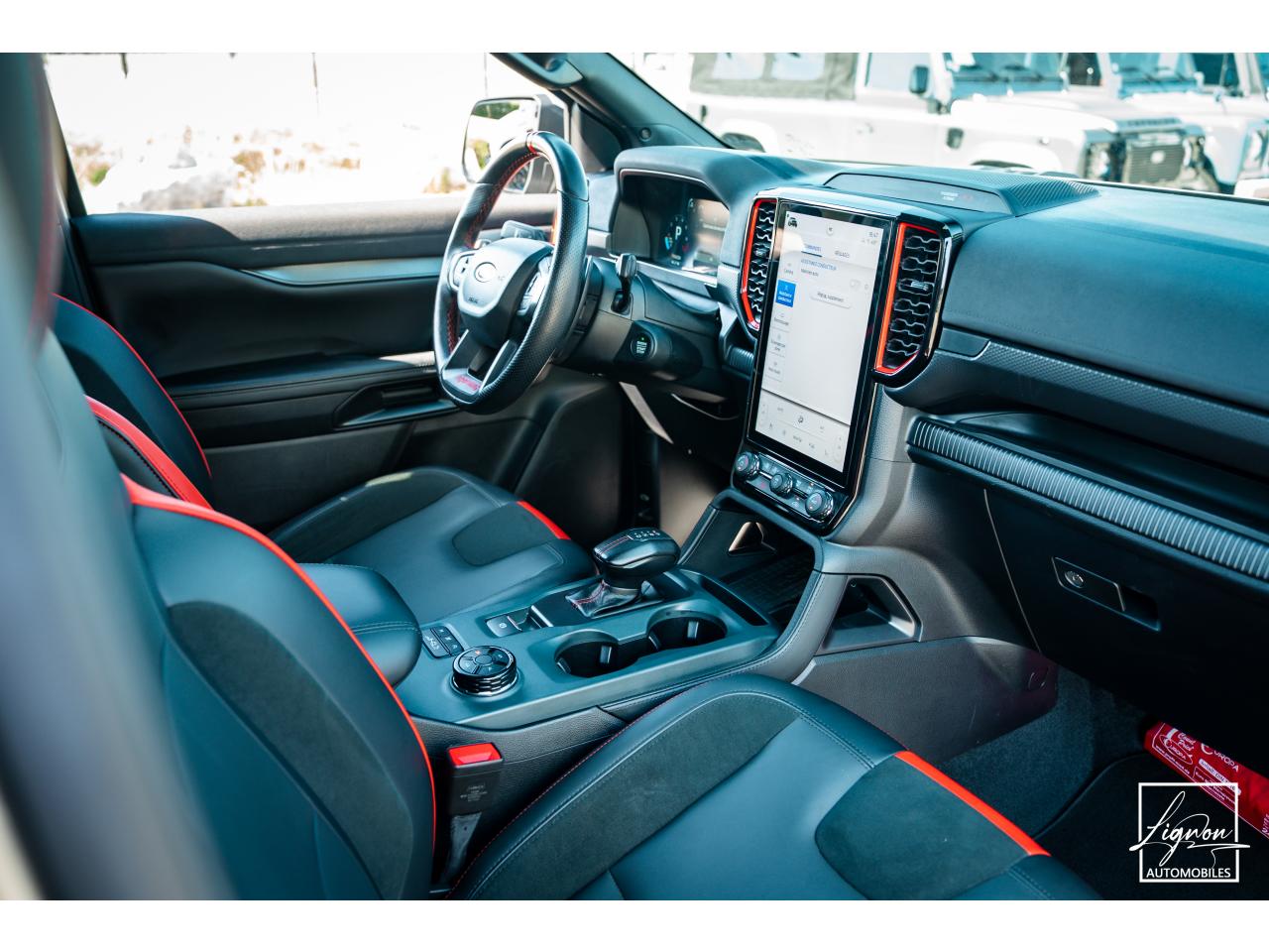 Photo FORD RANGER Raptor 3.0 V6 EcoBoost 292ch DOUBLE CABINE 2023 - TVA APPARENTE - GARANTIE 7 ANS