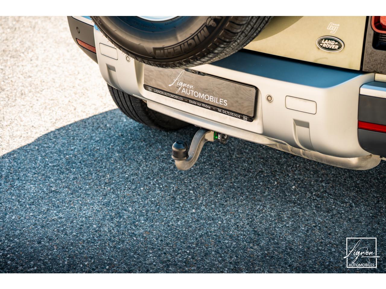 Photo LAND ROVER DEFENDER 90 HARD TOP 3.0 D200 MHEV - SUSPENSION PNEUMATIQUE - BVA8 - 3 Places - TVA Récupérable