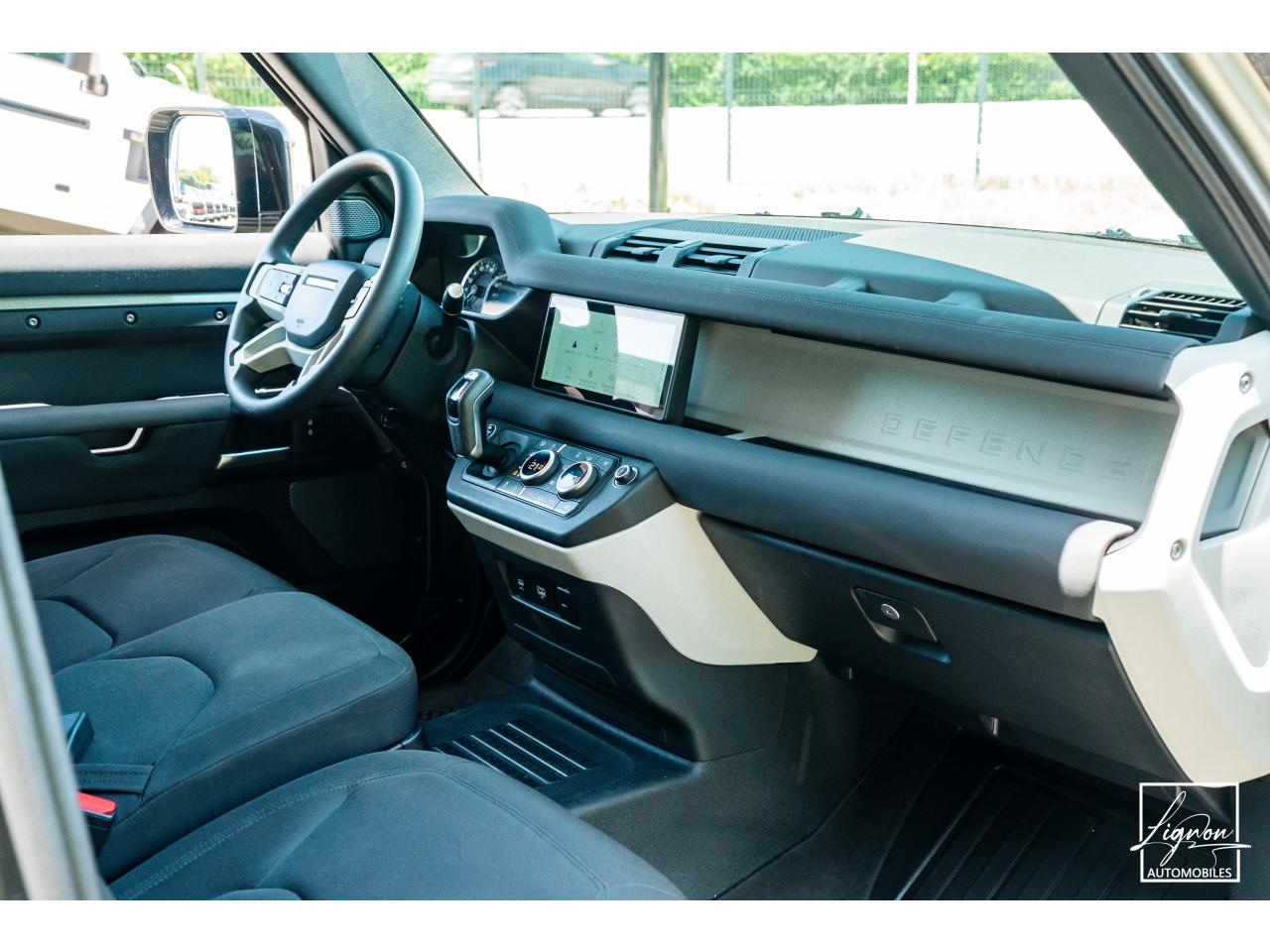 Photo LAND ROVER DEFENDER 90 HARD TOP 3.0 D200 MHEV - SUSPENSION PNEUMATIQUE - BVA8 - 3 Places - TVA Récupérable