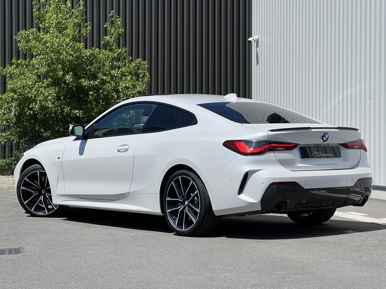 Photo BMW SERIE 4 430d xDrive M Sport 286 ch