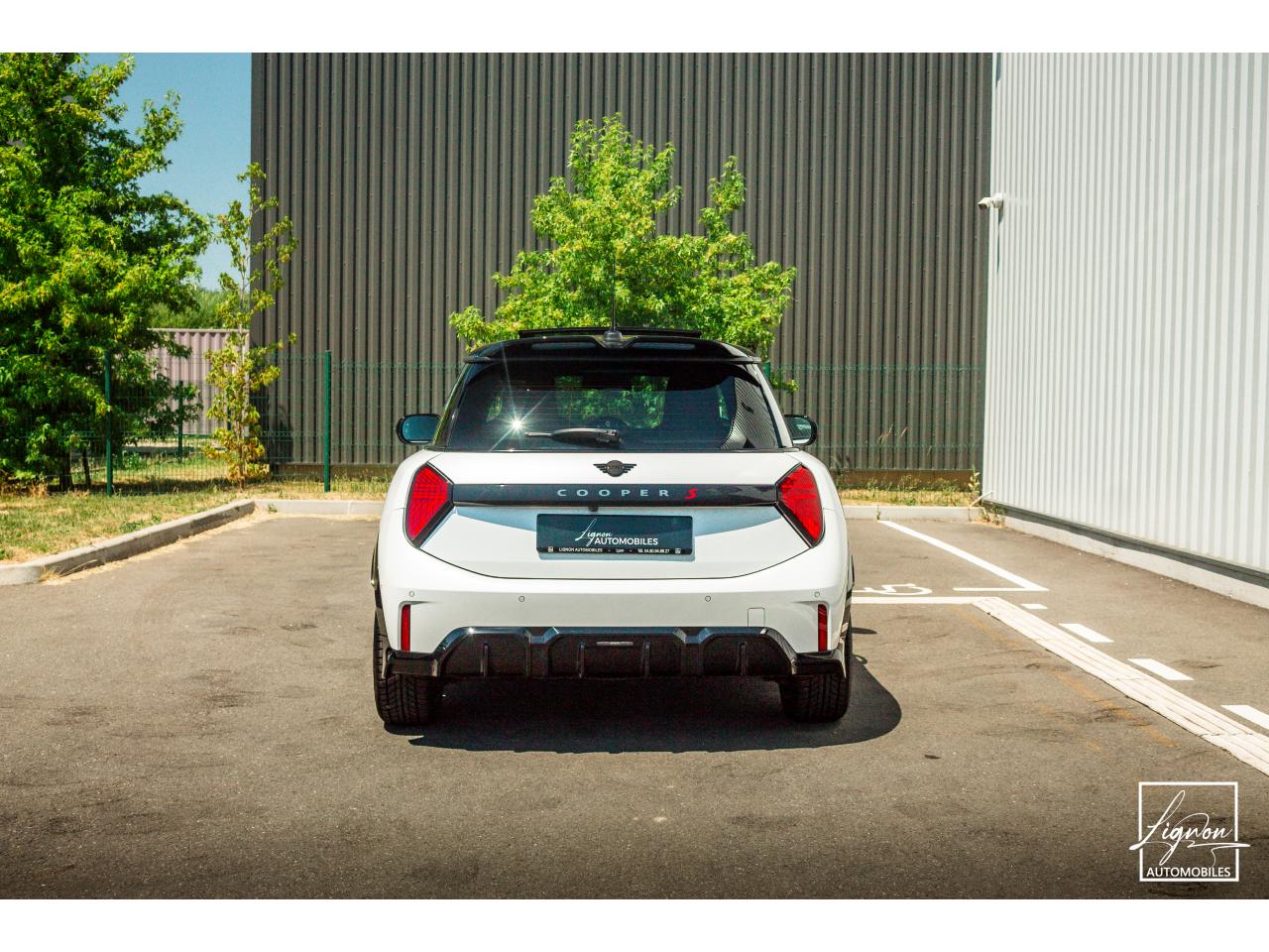 Photo MINI COOPER S Pack JCW 2.0 204 CH - BVA Sport