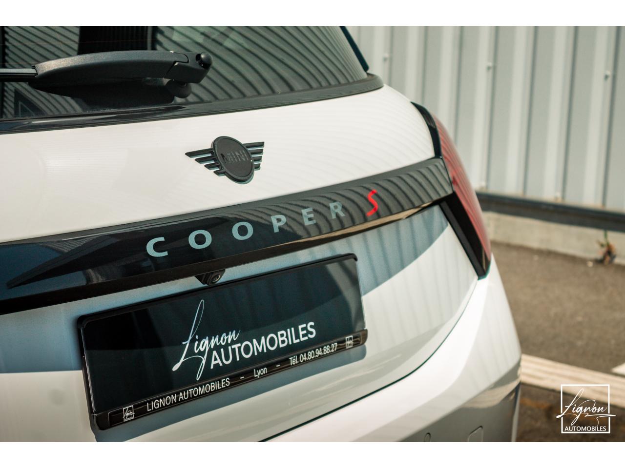 Photo MINI COOPER S Pack JCW 2.0 204 CH - BVA Sport