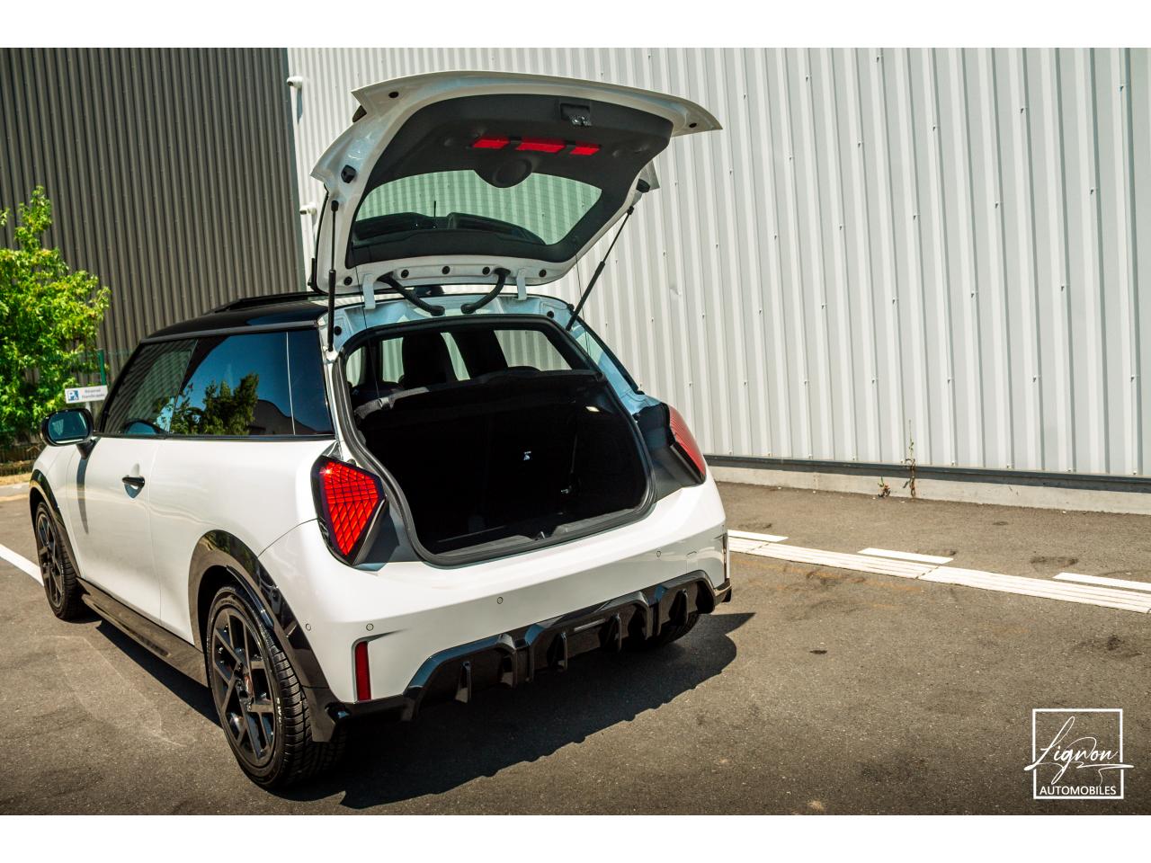 Photo MINI COOPER S Pack JCW 2.0 204 CH - BVA Sport