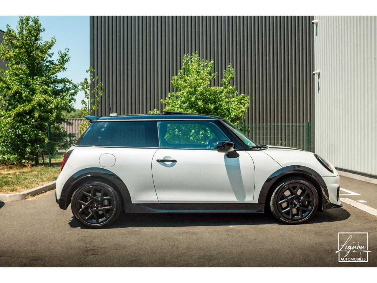 Photo MINI COOPER S Pack JCW 2.0 204 CH - BVA Sport