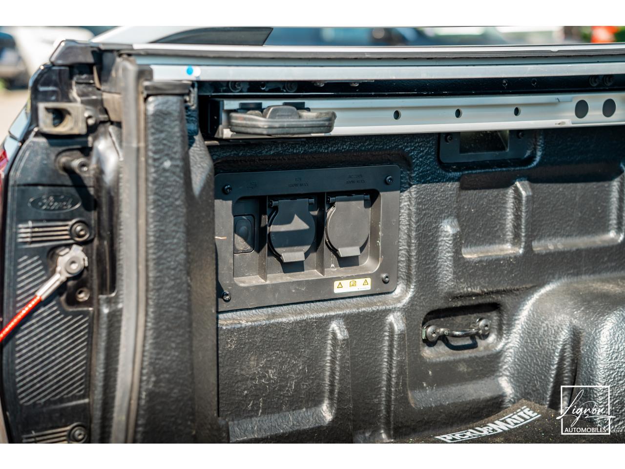 Photo FORD RANGER Wildtrak 3.0 - V6 240 CH - BVA Double Cabine