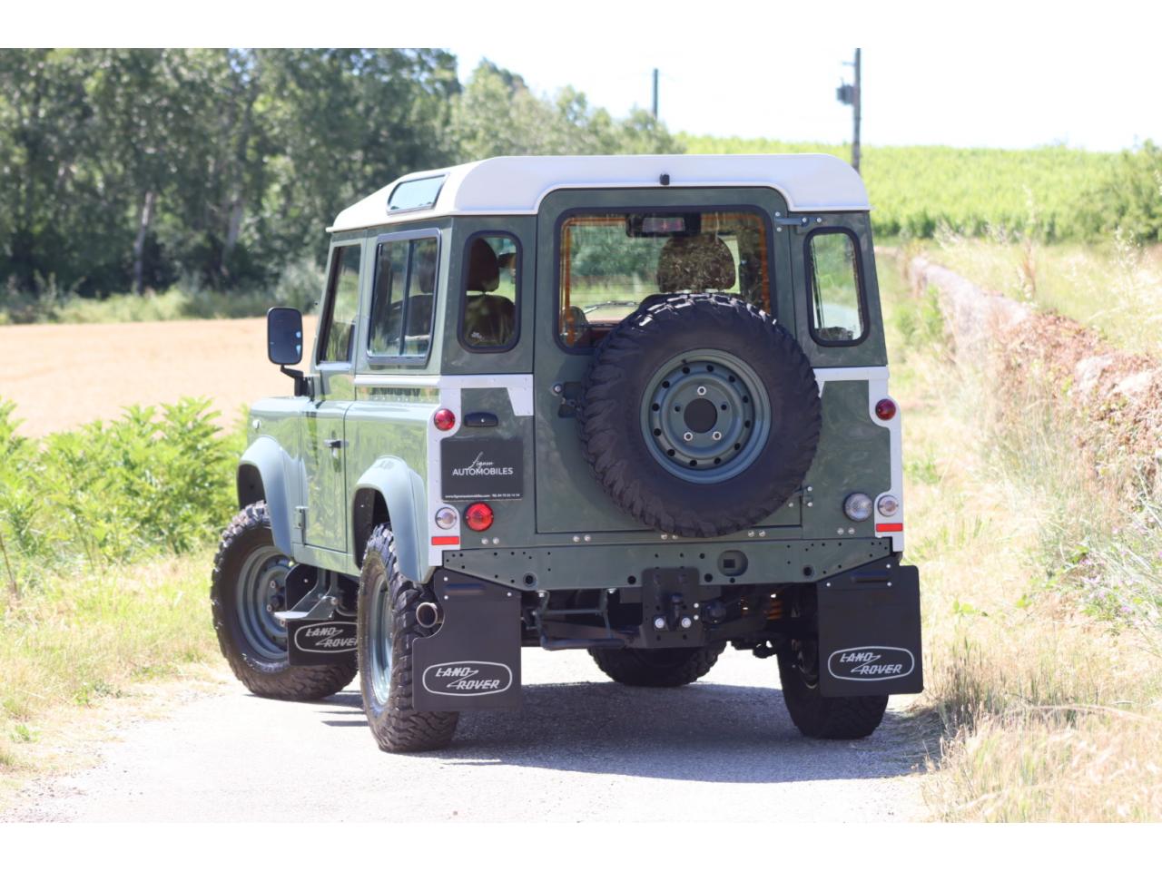Photo LAND ROVER DEFENDER 90 2.2 Td4 HARD TOP SE - TVA RECUPERABLE