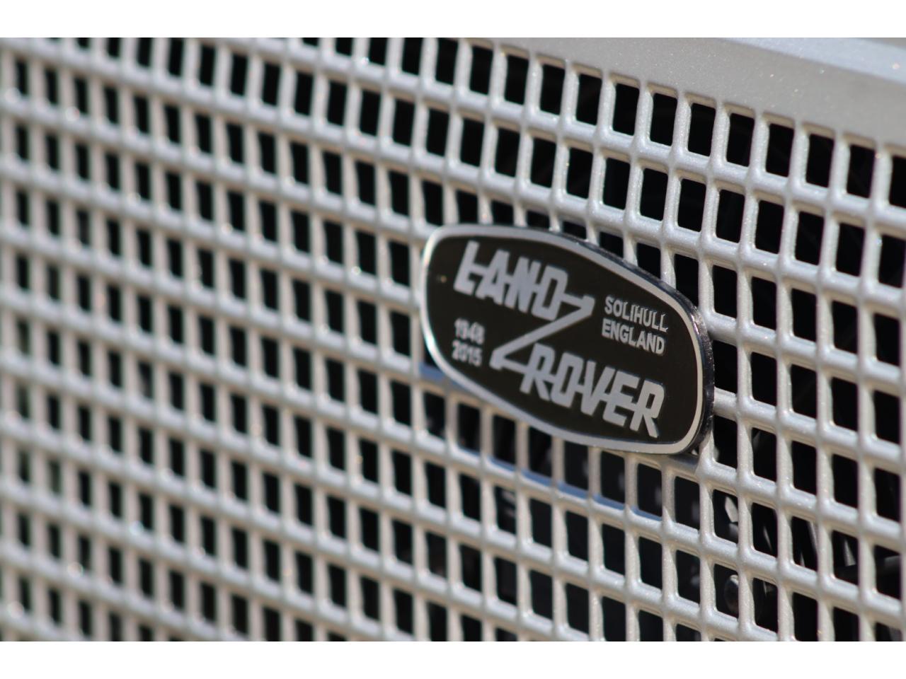 Photo LAND ROVER DEFENDER 90 2.2 Td4 HARD TOP SE - TVA RECUPERABLE