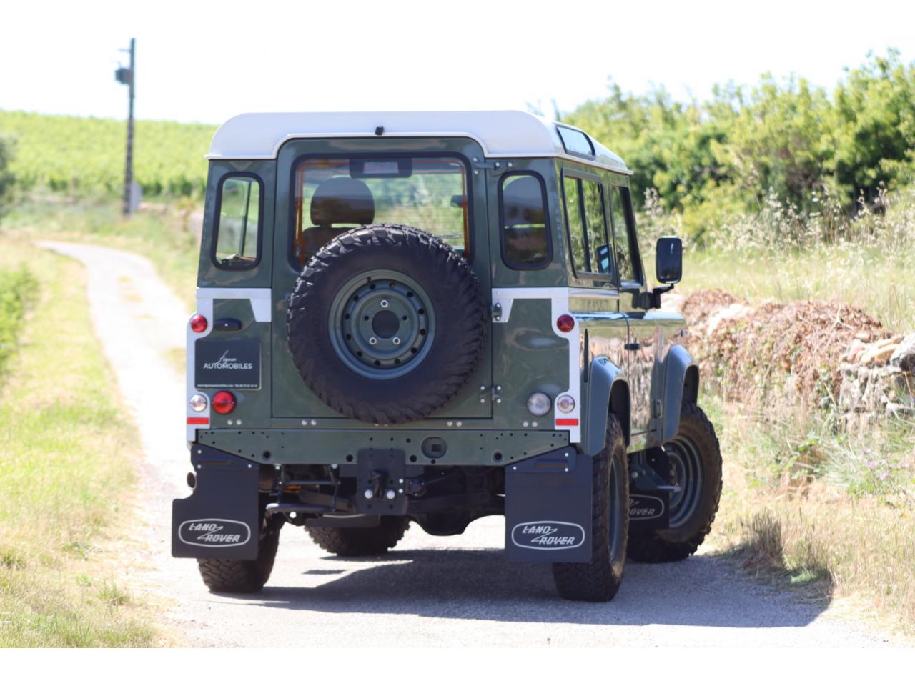 Photo LAND ROVER DEFENDER 90 2.2 Td4 HARD TOP SE - TVA RECUPERABLE