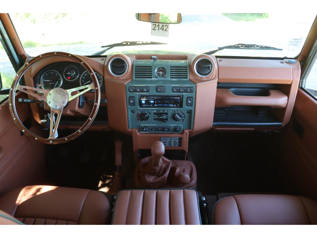 Photo LAND ROVER DEFENDER 90 2.2 Td4 HARD TOP SE - TVA RECUPERABLE