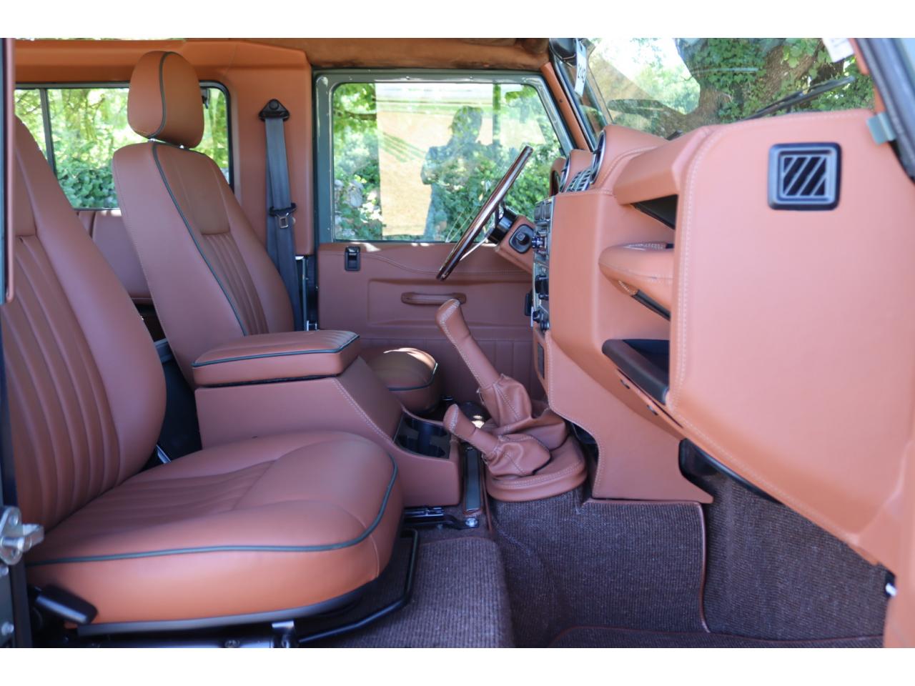 Photo LAND ROVER DEFENDER 90 2.2 Td4 HARD TOP SE - TVA RECUPERABLE