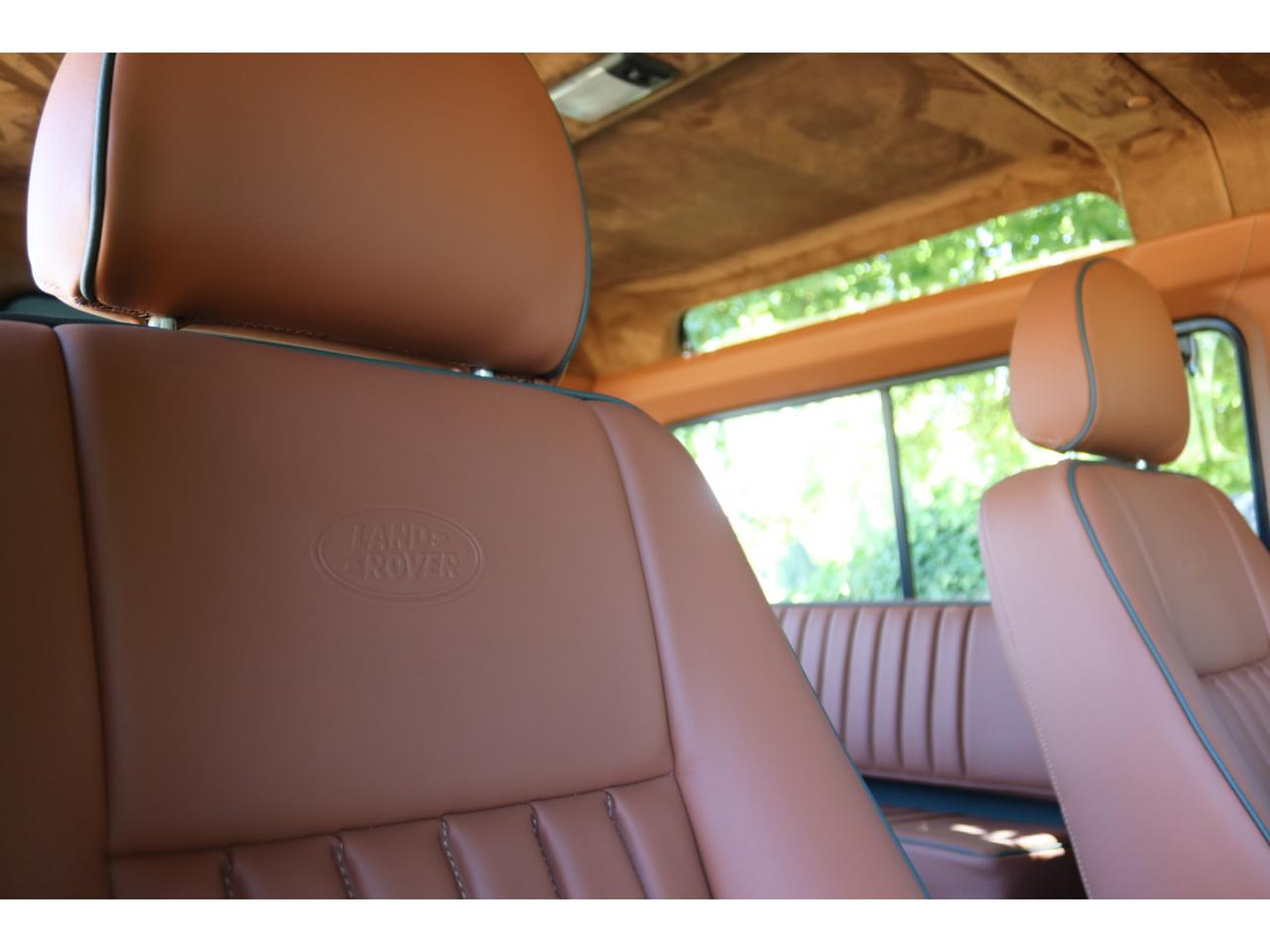 Photo LAND ROVER DEFENDER 90 2.2 Td4 HARD TOP SE - TVA RECUPERABLE