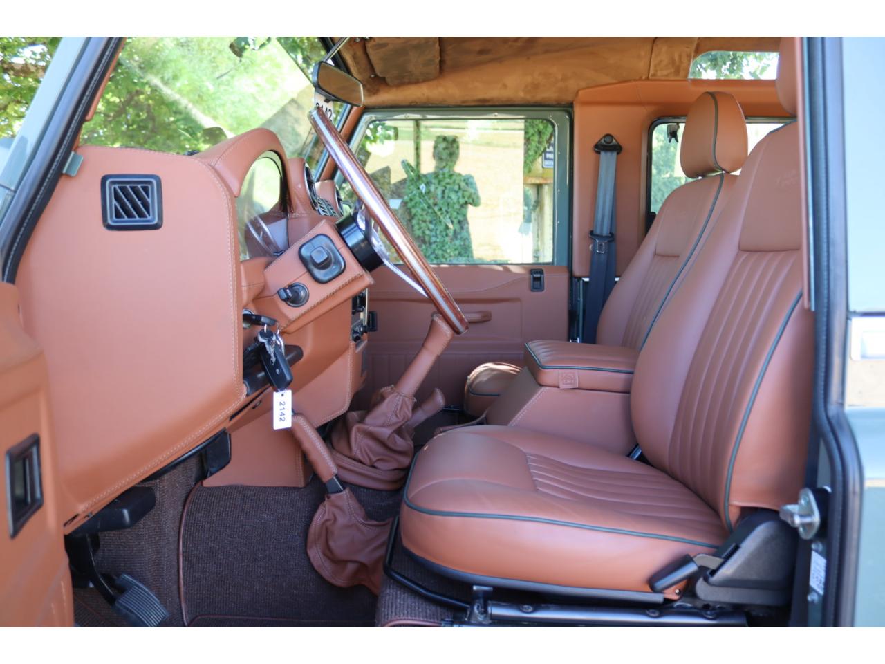 Photo LAND ROVER DEFENDER 90 2.2 Td4 HARD TOP SE - TVA RECUPERABLE