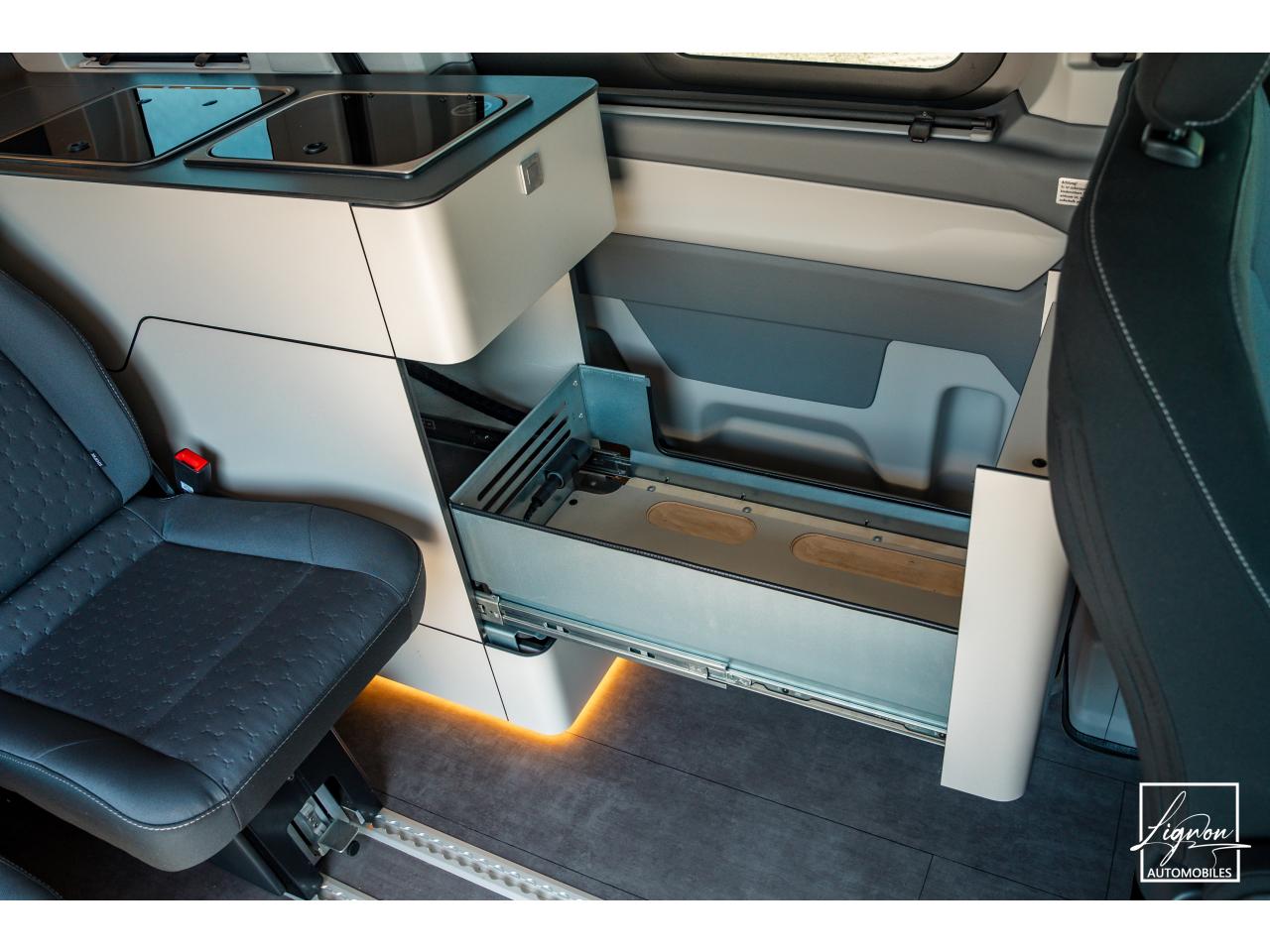 Photo FORD TRANSIT Custom Westfalia Club Joker Urban AWD 4x4 170 ch BVA 10 900 km 1er main France