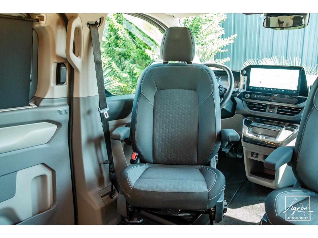 Photo FORD TRANSIT Custom Westfalia Club Joker Urban AWD 4x4 170 ch BVA 10 900 km 1er main France