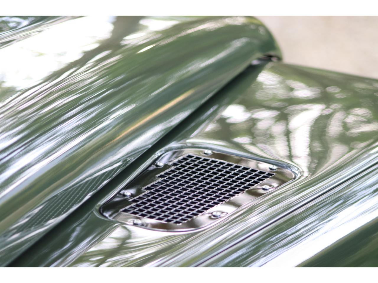 Photo LAND ROVER DEFENDER 90 TD4 2,2L Station Wagon 4 places  - Hunter Green - TVA Apparente