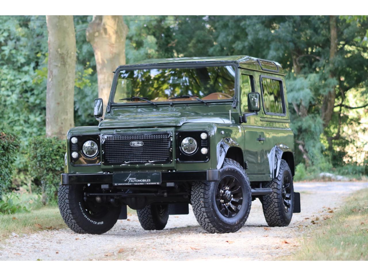 1543 LAND ROVER DEFENDER 90 TD4 2,2L Station Wagon 4 places  – Hunter Green – TVA Apparente