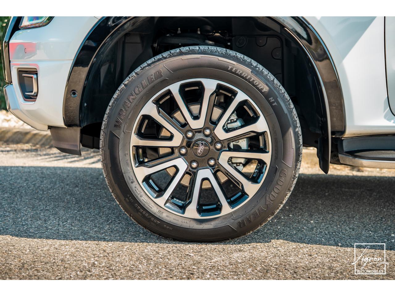 Photo FORD RANGER Platinum 3.0 V6 EcoBlue - 240 - BVA - AWD  2024 DOUBLE CABINE TVA Apparente