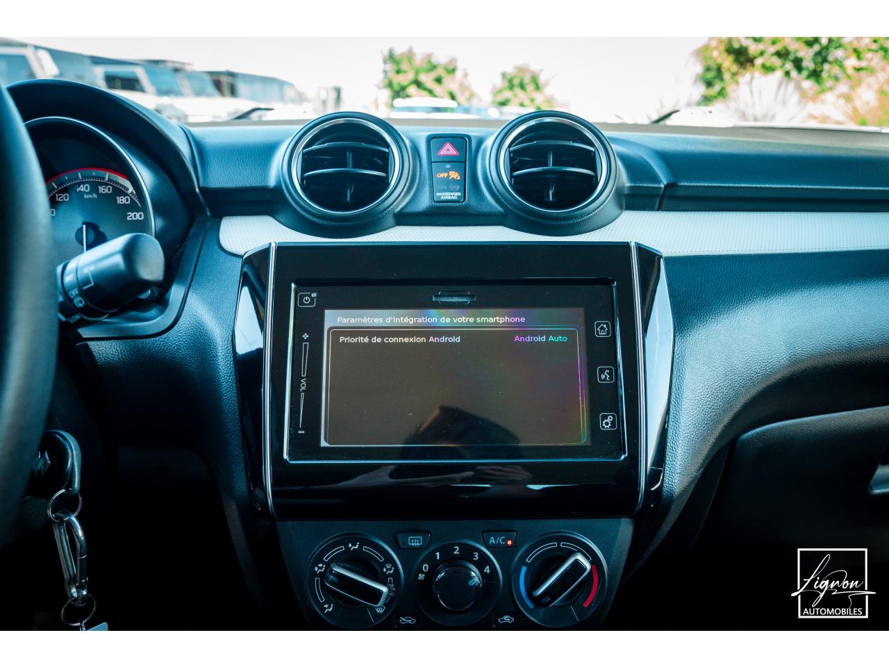 Photo SUZUKI SWIFT 1.2 Dualjet Hybrid Privilège CARPLAY/CAMERA DE RECUL