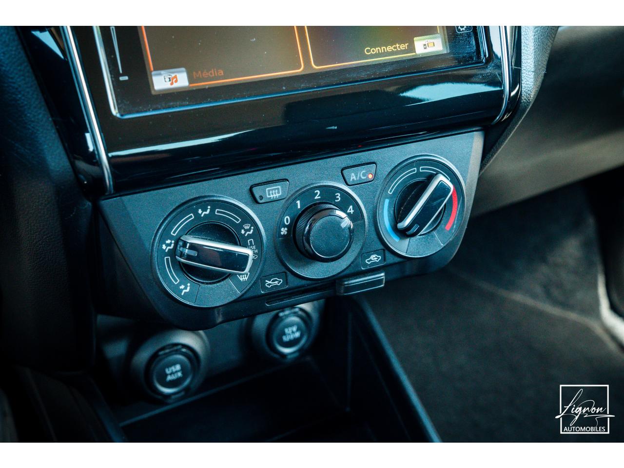 Photo SUZUKI SWIFT 1.2 Dualjet Hybrid Privilège CARPLAY/CAMERA DE RECUL
