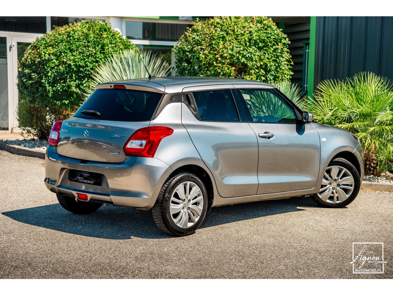 Photo SUZUKI SWIFT 1.2 Dualjet Hybrid Privilège CARPLAY/CAMERA DE RECUL