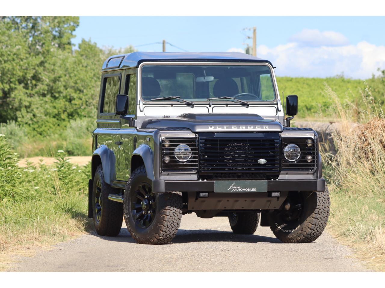 Photo LAND ROVER DEFENDER 90 TD4 2.2 Hard Top 'S' - TVA Récupérable