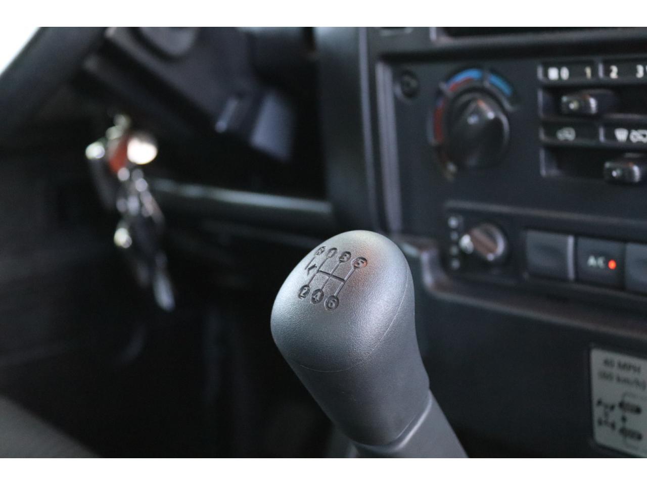 Photo LAND ROVER DEFENDER 90 TD4 2.2 Hard Top 'S' - TVA Récupérable