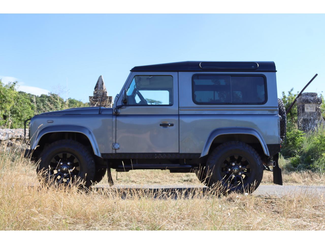Photo LAND ROVER DEFENDER 90 TD4 2.2 Hard Top 'S' - TVA Récupérable