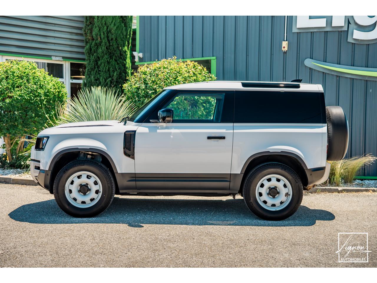 Photo LAND ROVER DEFENDER 90 3.0 D200 MHEV 3 Places - HARD TOP  TVA Récupérable
