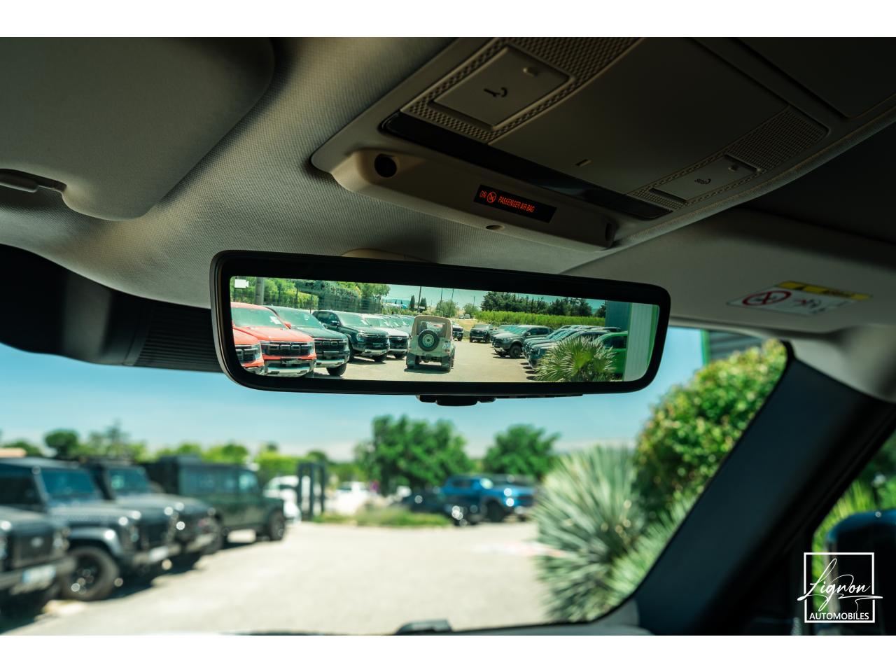 Photo LAND ROVER DEFENDER 90 3.0 D200 MHEV 3 Places - HARD TOP  TVA Récupérable