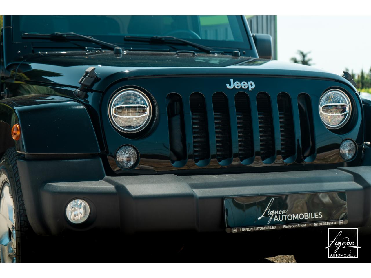 Photo JEEP WRANGLER Sahara 2.8 CRD 200 BVA Baché