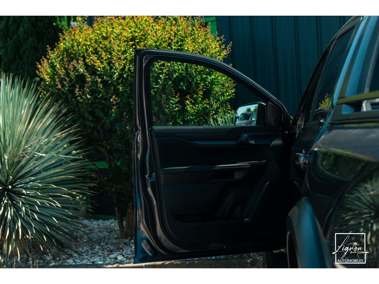 Photo FORD RANGER Raptor 3.0 V6 EcoBoost - 292 - BVA Double Cabine - à partir de 510 euros