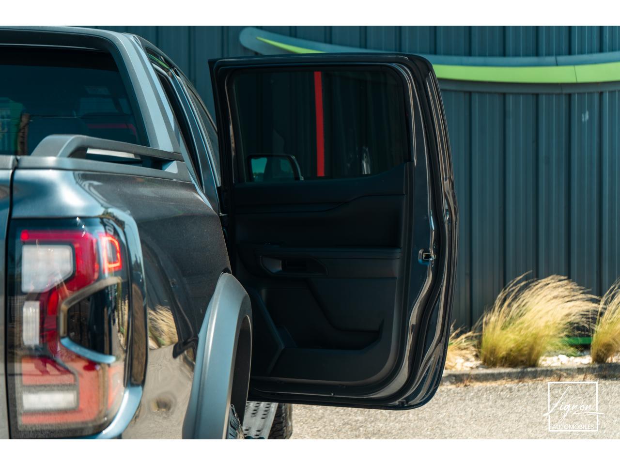 Photo FORD RANGER Raptor 3.0 V6 EcoBoost - 292 - BVA Double Cabine - à partir de 510 euros