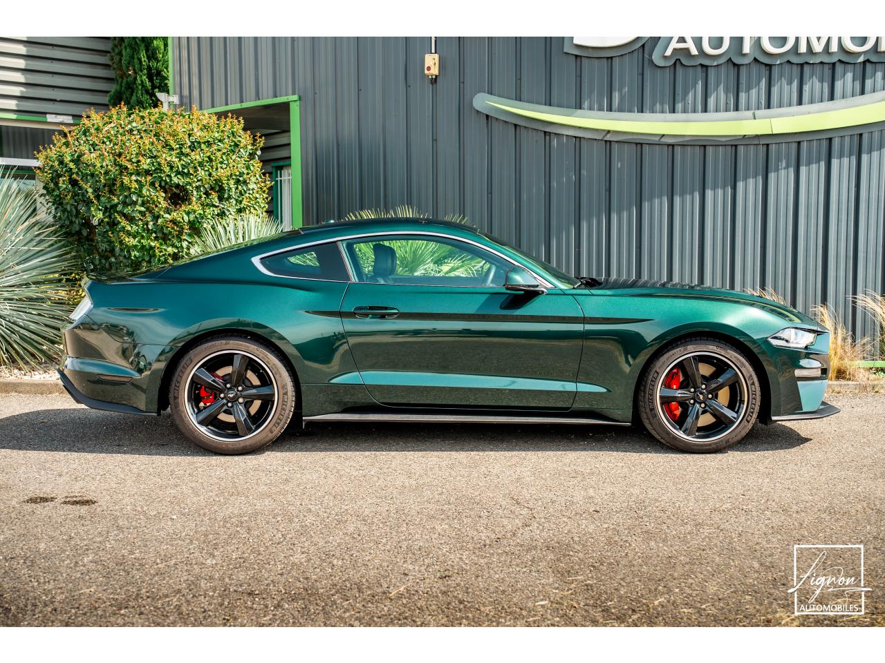 Photo FORD MUSTANG Bullitt Fastback 5.0 V8 - 460 - 14 000km seulement - à partir de 825 euros