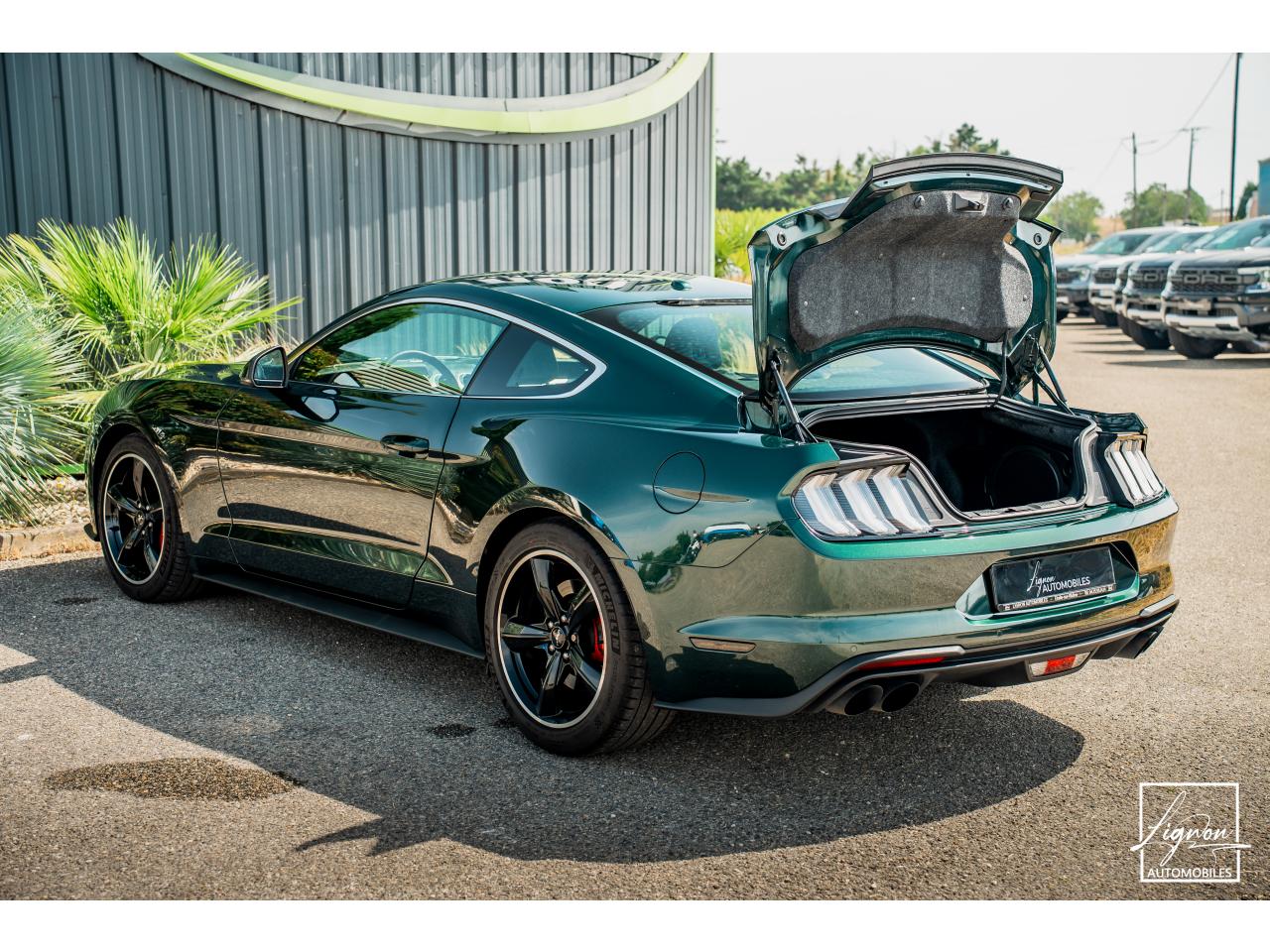 Photo FORD MUSTANG Bullitt Fastback 5.0 V8 - 460 - 14 000km seulement - à partir de 825 euros