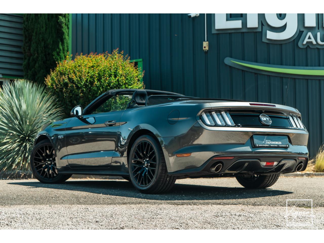 Photo FORD MUSTANG Cabriolet 5.0 V8 - 421 - BVA  GT - 1er main - à partir de 642 euros