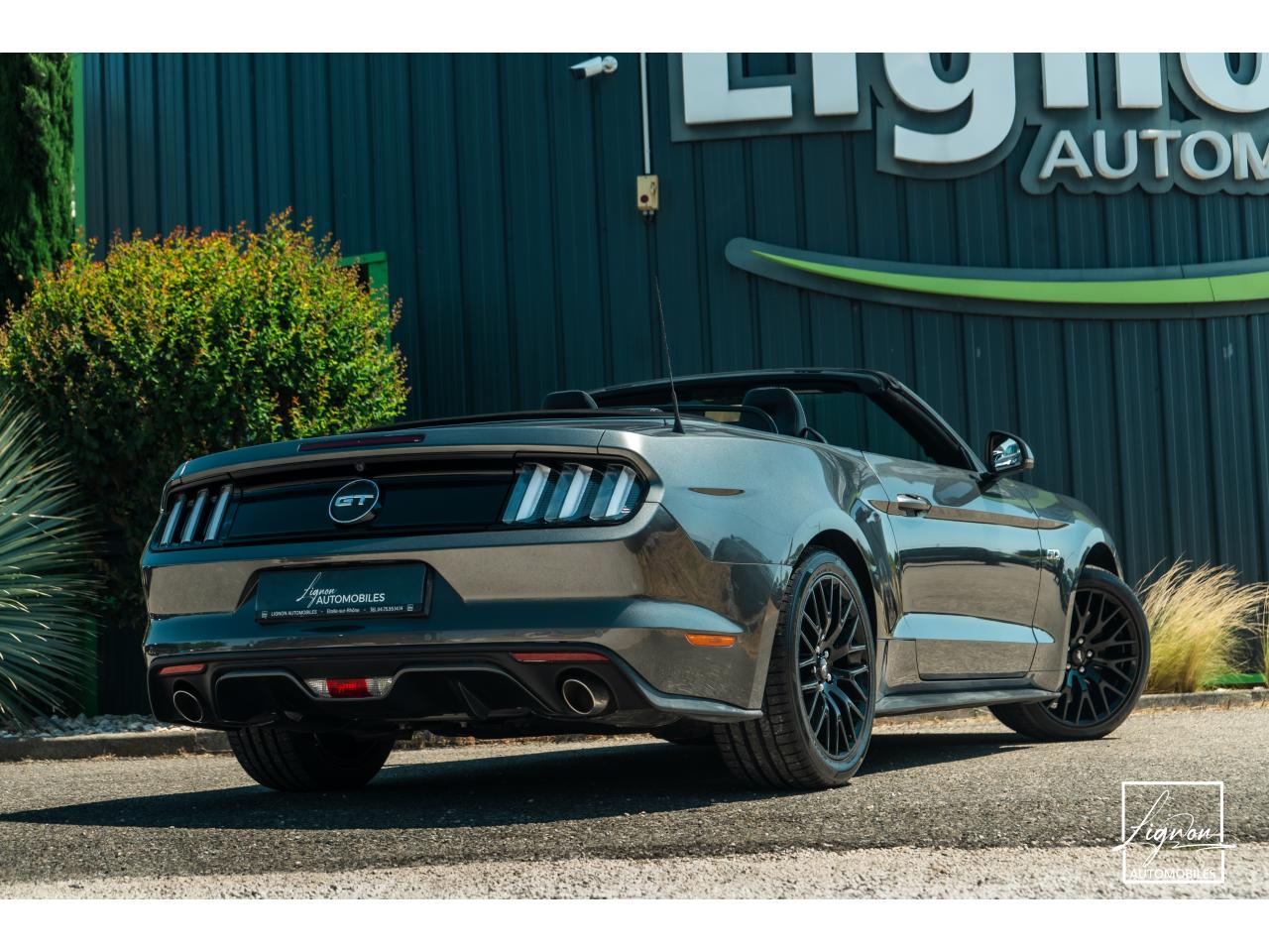 Photo FORD MUSTANG Cabriolet 5.0 V8 - 421 - BVA  GT - 1er main - à partir de 642 euros