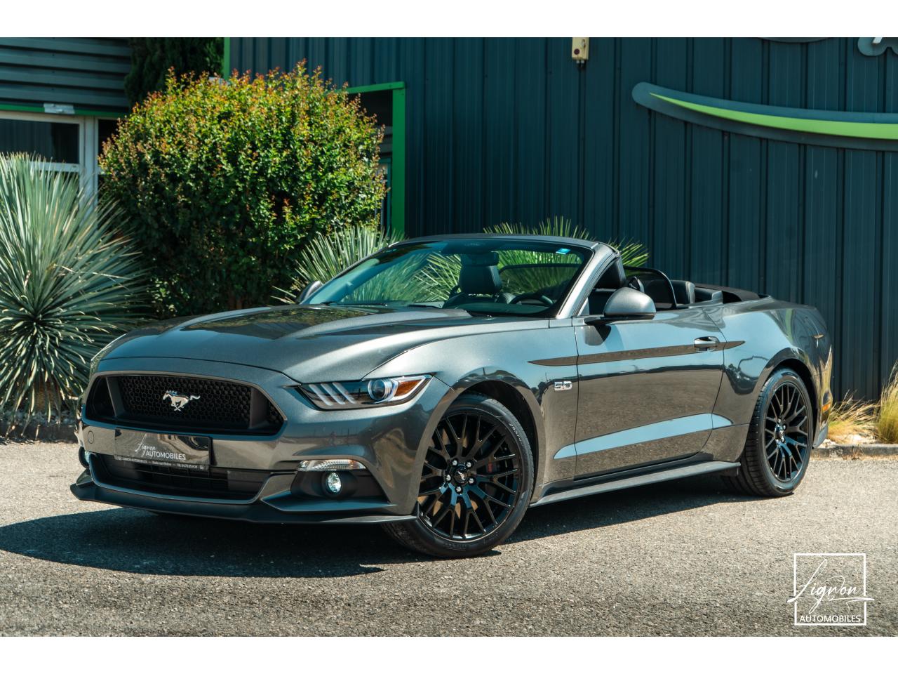 FORD MUSTANG Cabriolet 5.0 V8 - 421 - BVA  GT - 1er main - à partir de 642 euros
