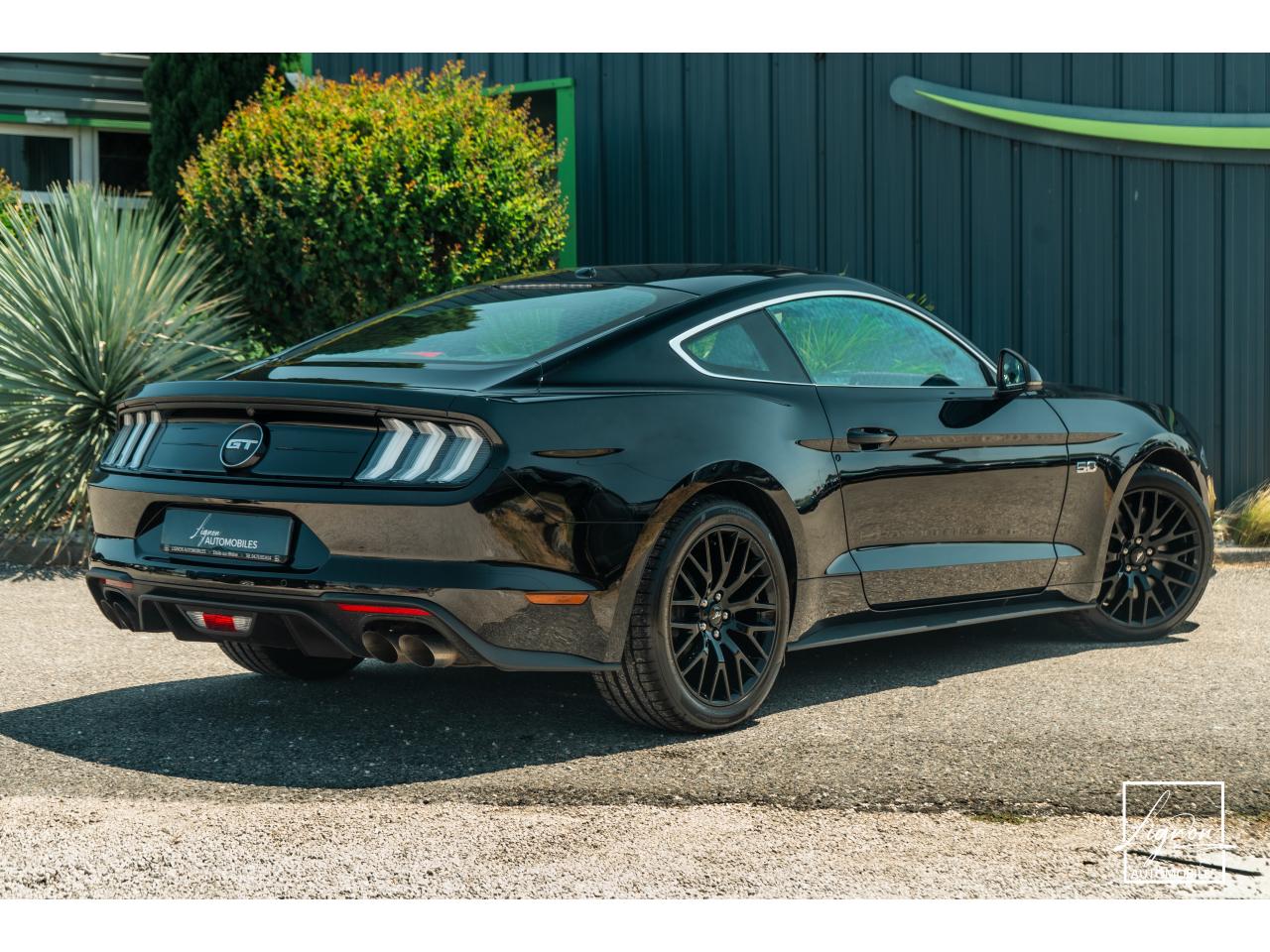 Photo FORD MUSTANG Fastback 5.0 V8 - 450 - BVA10  COUPE GT 1er main - à partir de 652 euros