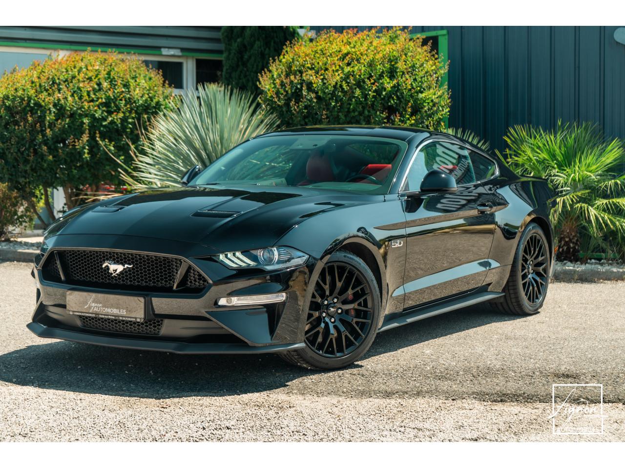 FORD MUSTANG Fastback 5.0 V8 - 450 - BVA10  COUPE GT 1er main - à partir de 652 euros