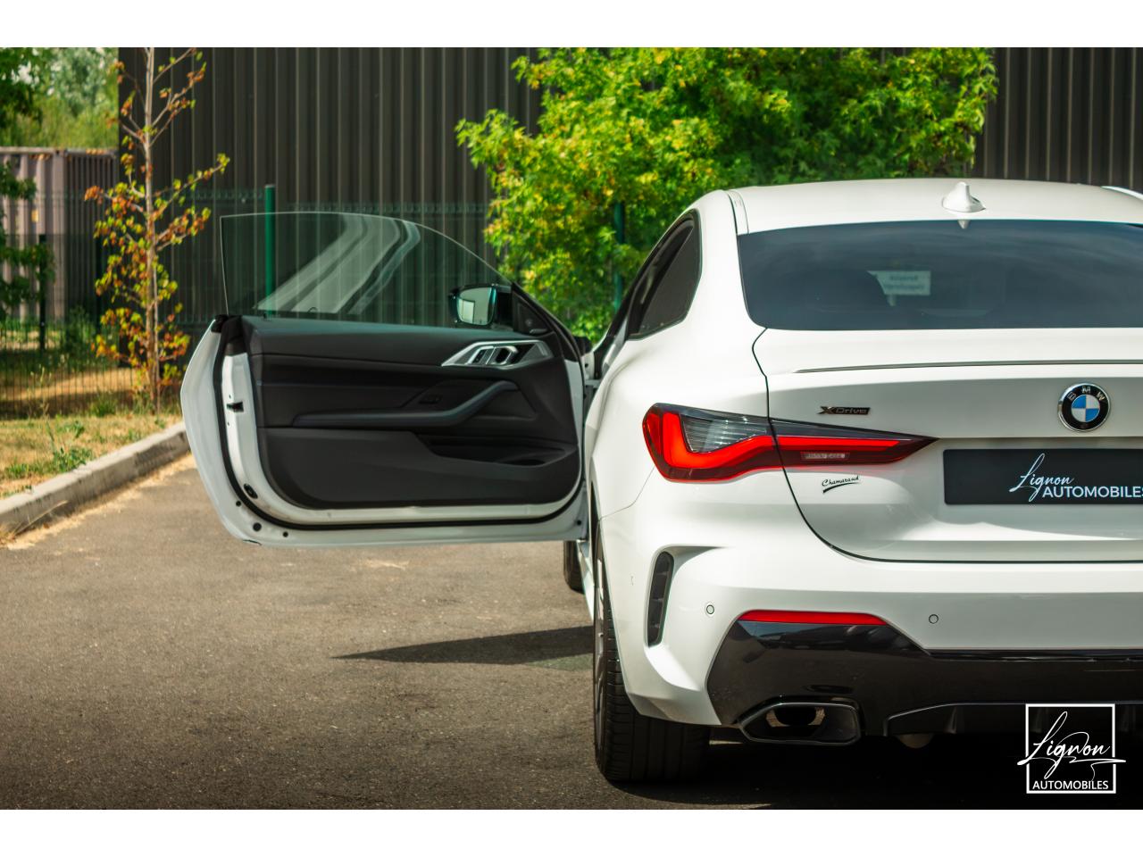 Photo BMW SERIE 4 M440d xDrive Coupé M Performance - Origine France - 1er main - à partir de 530 euros