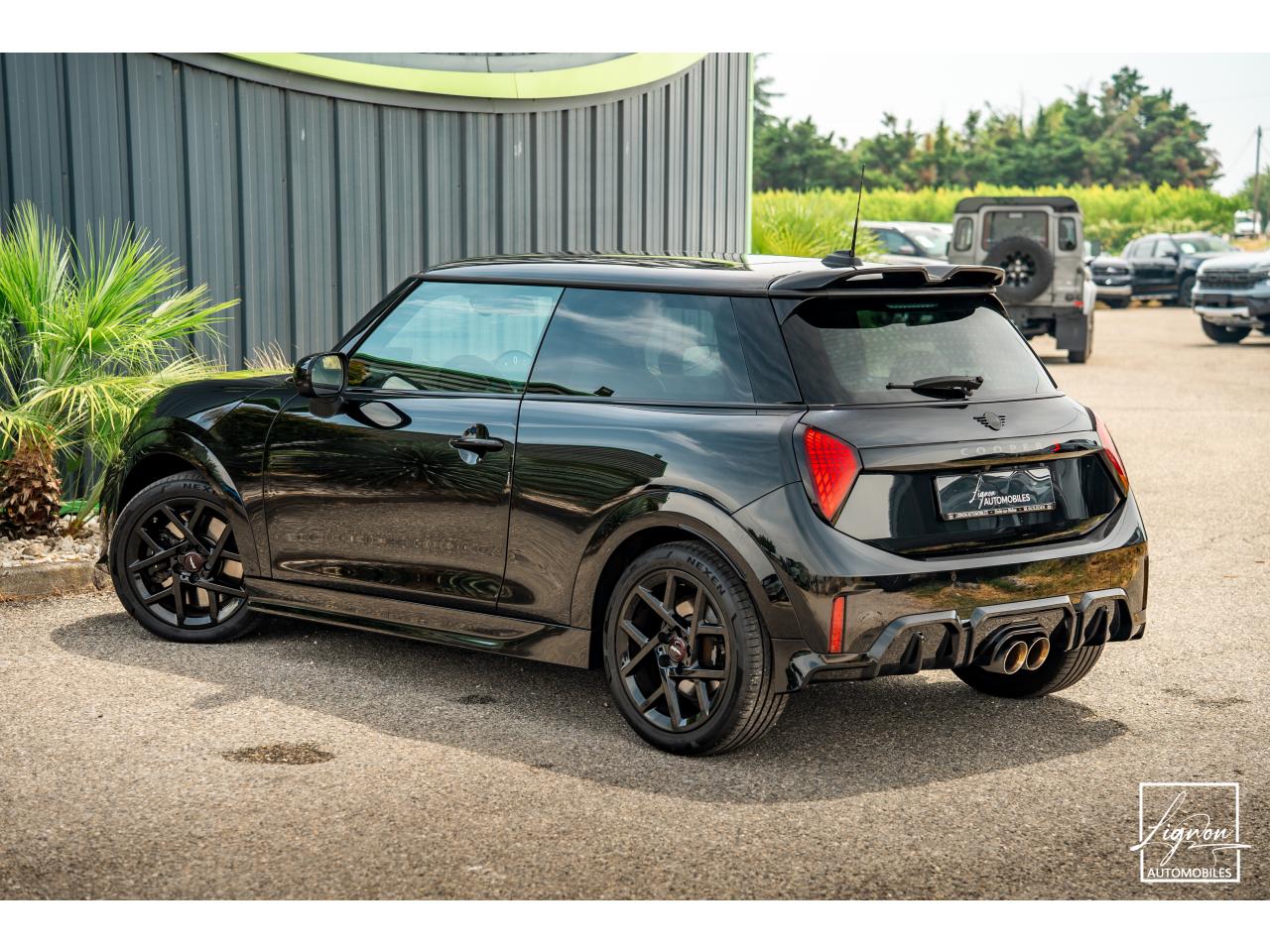 Photo MINI COOPER S John Works 2.0i - 204 - BVA Sport  F66 COUPE - à partir de 282 euros