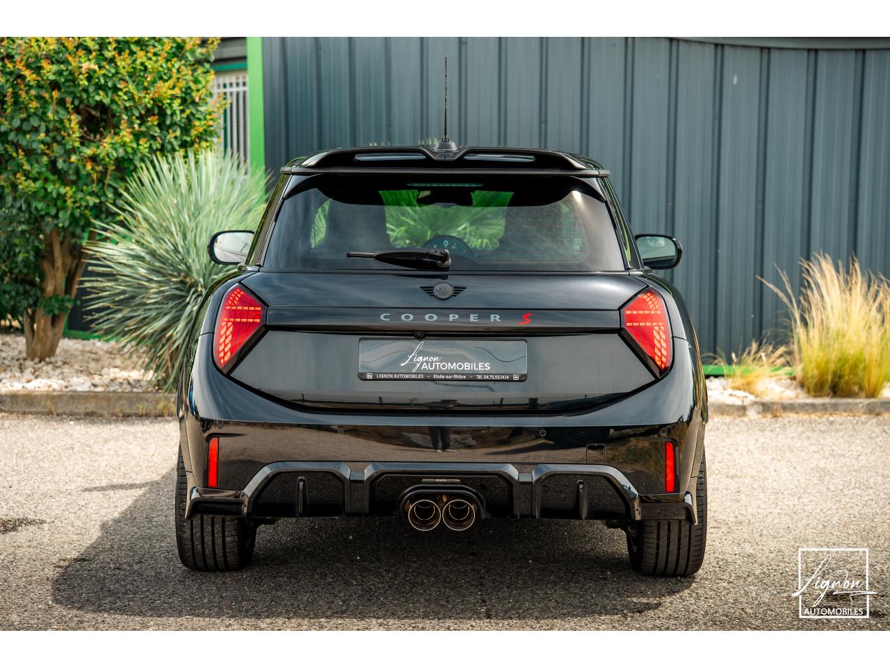 Photo MINI COOPER S John Works 2.0i - 204 - BVA Sport  F66 COUPE - à partir de 282 euros