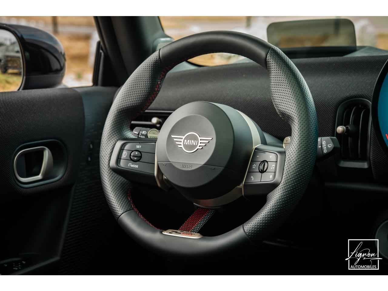 Photo MINI COOPER S John Works 2.0i - 204 - BVA Sport  F66 COUPE - à partir de 282 euros