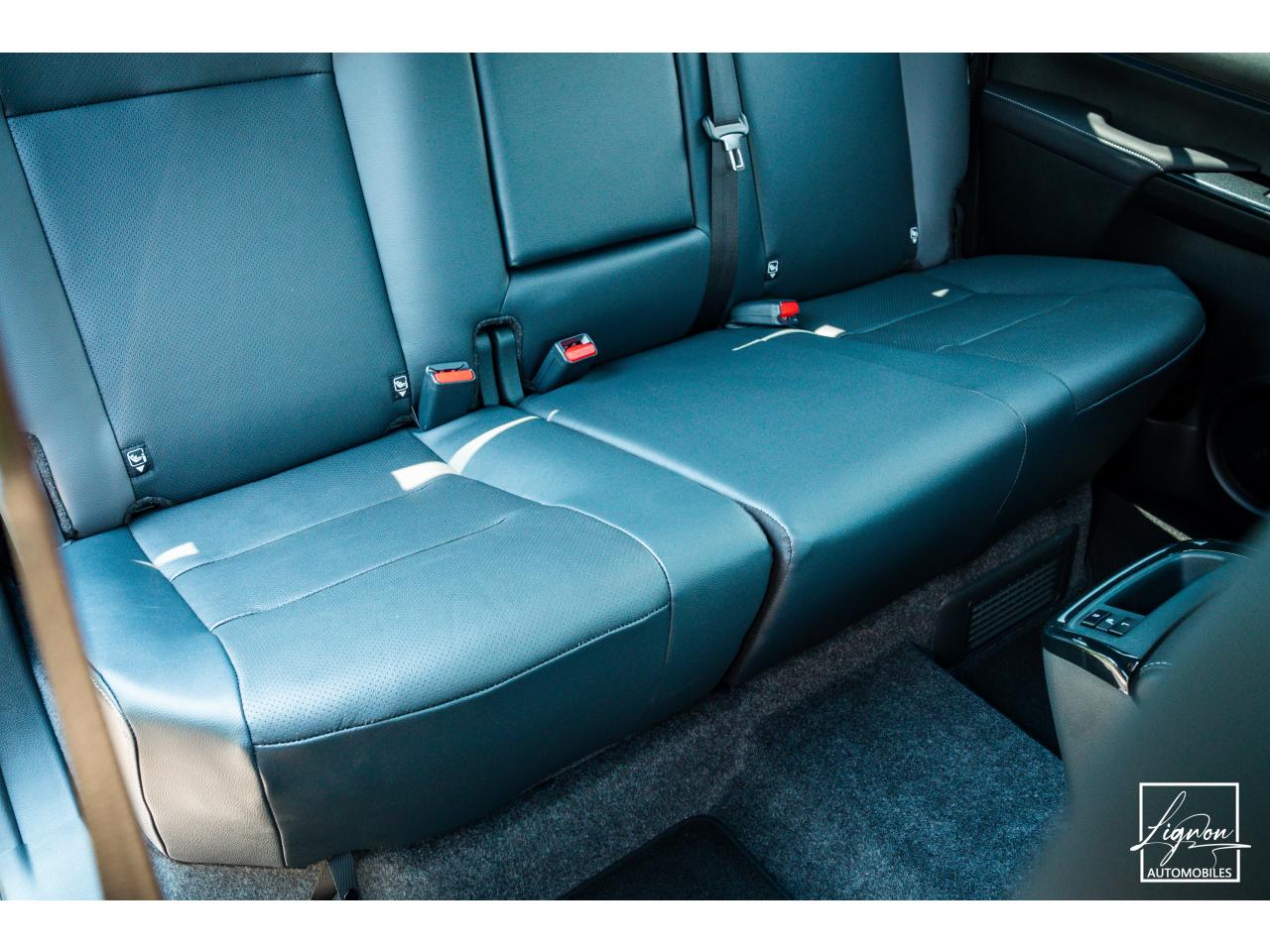Photo TOYOTA HI LUX TOYOTA HILUX Double Cabine 2.8L D-4D 204 4x4 4 places 2026 Invincible - TVA Apparente - à partir de